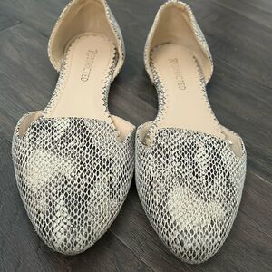 Snakeskin flats